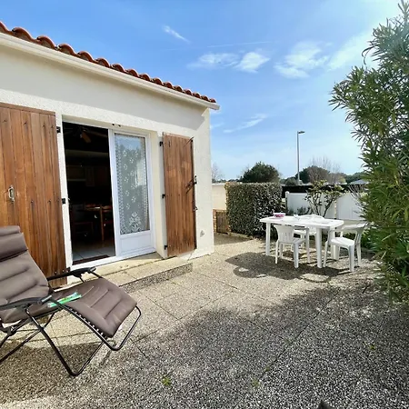 Feriehus Maison T2 Avec Piscine, 2 Terrasses, 750m Plage - - Fr-1-231-319 *