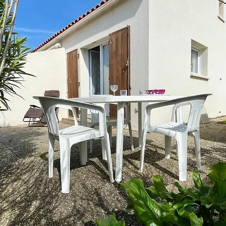 Maison T2 Avec Piscine, 2 Terrasses, 750m Plage - - Fr-1-231-319 *